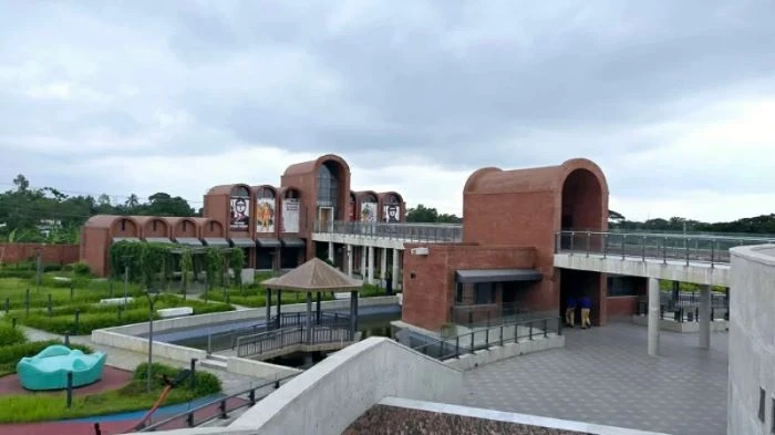 ভারত-বাংলাদেশ মৈত্রীস্তম্ভ পার্কের নীরব উদ্বোধন, যা বললেন জেলা প্রশাসক