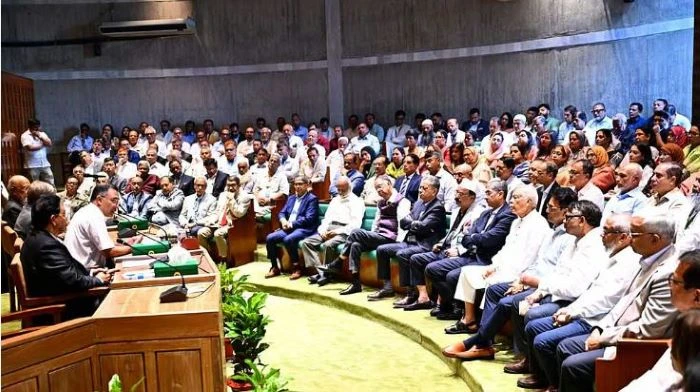 রাষ্ট্রপতি নির্বাচনকে সামনে রেখে বিএনপির সংসদীয় দলের বৈঠক