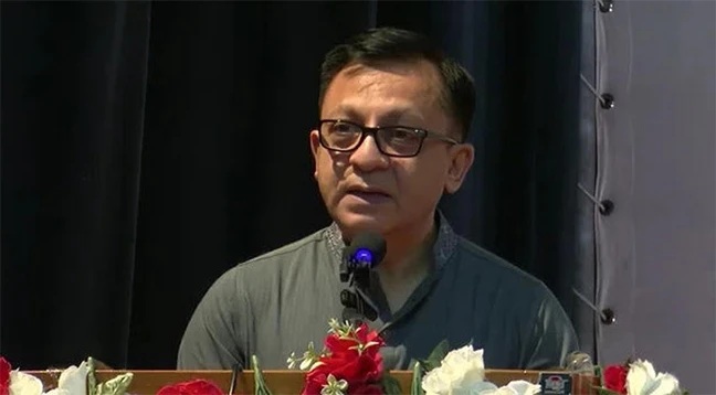 দেশের জ্বালানি সংকট কাটাতে সময় লাগবে: বাণিজ্যমন্ত্রী