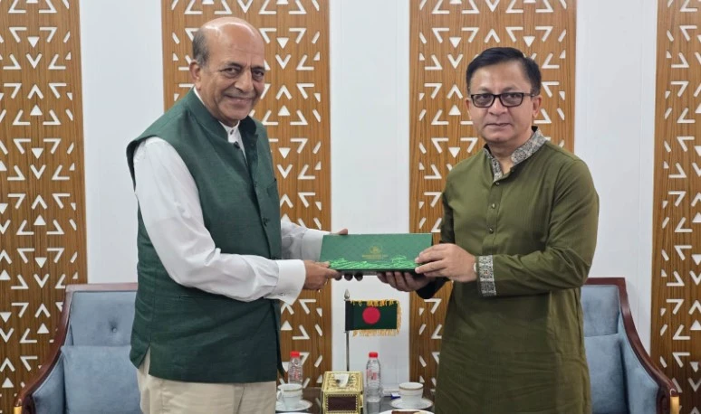 দীনেশ ত্রিবেদীর সঙ্গে বাণিজ্যমন্ত্রীর বৈঠক, বাণিজ্য বাধা দূর করার উদ্যোগ