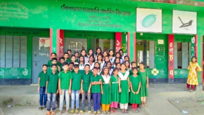 শিক্ষার্থী ২৩৩, খাবার ২৯০ প্যাকেট: ফরিদপুরে স্কুল ফিডিংয়ে অনিয়মের অভিযোগ