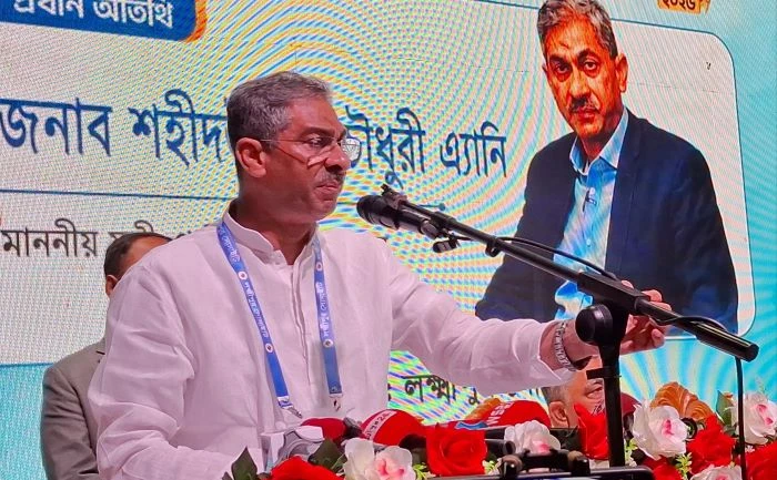 আমাদের ভাবমূর্তি, অর্জন ও মেধাকে ধ্বংস করে দিতে আশপাশের দেশ থেকে মাদক ঢুকিয়ে দিচ্ছে : পানিসম্পদ মন্ত্রী 