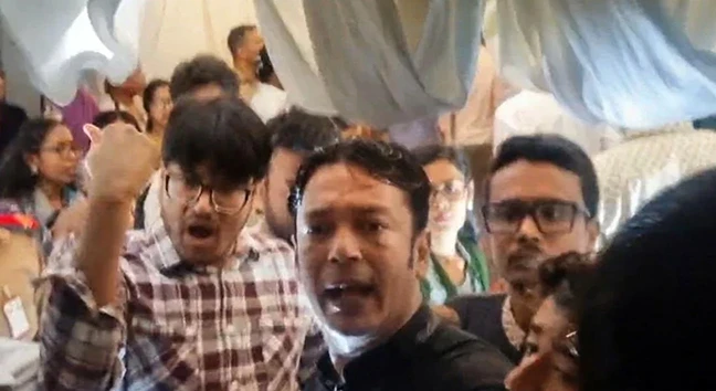 জবিতে ছাত্রদলের বিরুদ্ধে জকসু নেতাদের ওপর হামলার অভিযোগ