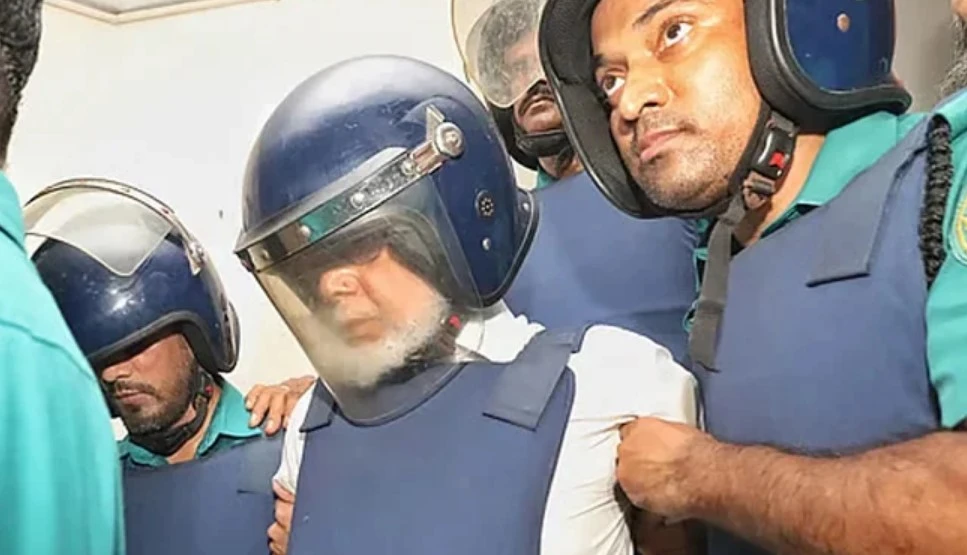 মুক্তিতে বাধা নেই, সব মামলায় জামিন পেলেন বিচারপতি খায়রুল হক
