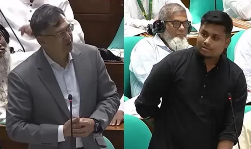 এটা প্রশ্ন হলো, না পল্টনের বক্তৃতা বুঝতে পারিনি: সংসদে হাসনাতকে স্বরাষ্ট্রমন্ত্রী (ভিডিও)