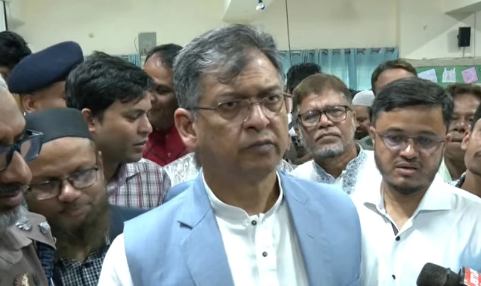 ‘কিসের হাসিনা, তার চেহারা কী দেখা গেছে?’—স্বরাষ্ট্রমন্ত্রীর প্রশ্ন