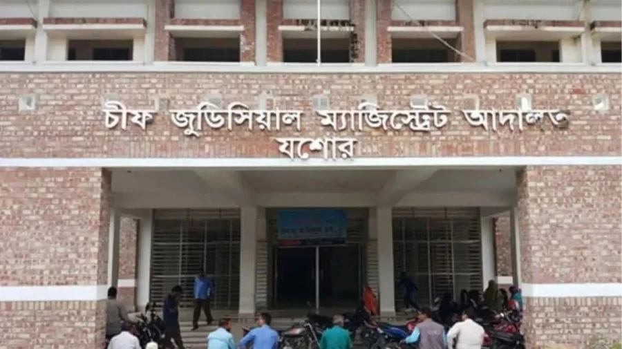 অনলাইন জুয়া-পর্নে আসক্ত ছেলের বিরুদ্ধে আদালতে দিনমজুর বাবার মামলা