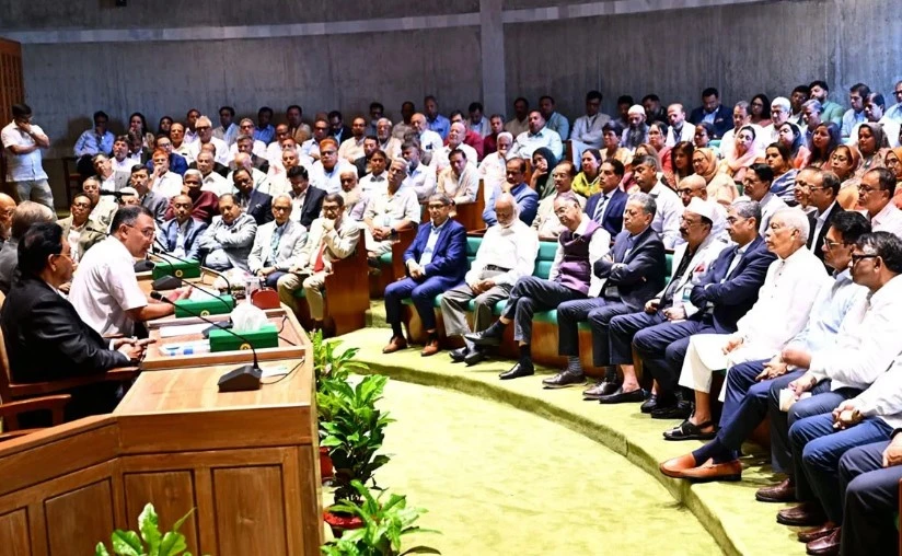 রাষ্ট্রপতি নির্বাচনকে সামনে রেখে সরকারদলীয় সংসদ সদস্যদের বৈঠক