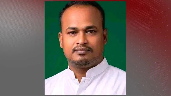 ঈশ্বরদীতে স্বেচ্ছাসেবক দল নেতাকে গুলি ও কুপিয়ে জখম