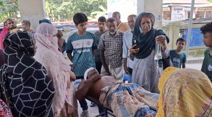 শেরপুরে ঘুমন্ত স্বামীকে হাতুড়ি দিয়ে পিটিয়ে গুরুতর আহত, উন্নত চিকিৎসা করতে ময়মনসিংহ প্রেরন