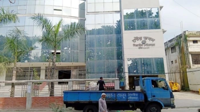 টাঙ্গাইল পৌরসভার ৫ কোটি টাকার উন্নয়ন প্রকল্পের প্রাক্কলন ফাঁসের অভিযোগ