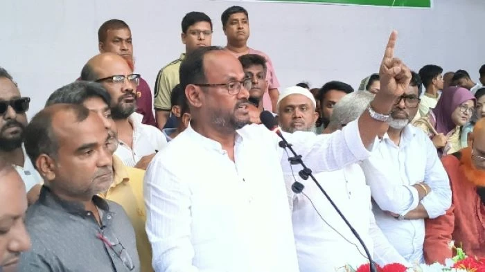 জনগণকে সঙ্গে নিয়ে ষড়যন্ত্রকারীদের দাঁতভাঙা জবাব দেওয়া হবে: প্রতিমন্ত্রী টুকু 