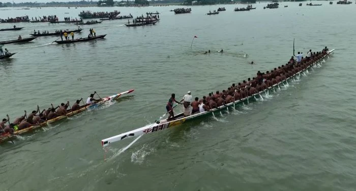 শেষ হলো তিন দিনের নৌকাবাইচ, চ্যাম্পিয়ন নিউ শাপলা