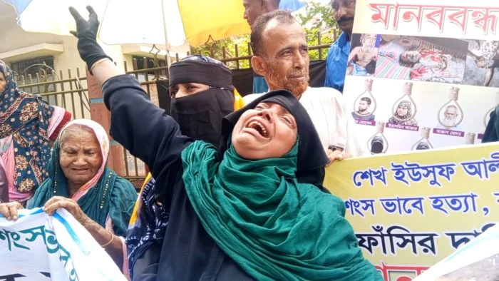 ‘বাবার মুখটাও দেখতে পারেনি ছেলে’, স্বামী হত্যার বিচার চেয়ে আদালতে স্ত্রীর আহাজারি