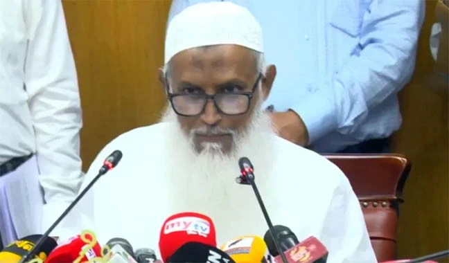 '৪৩৪১ হাজিকে ৪ কোটি ৮৭ লাখ টাকা ফেরত দেবে সরকার'