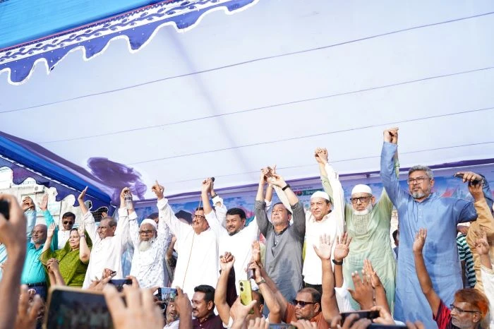 রাজশাহীতে বিএনপির প্রতিষ্ঠাবার্ষিকীর র‌্যালিতে নেতাকর্মীদের ঢল