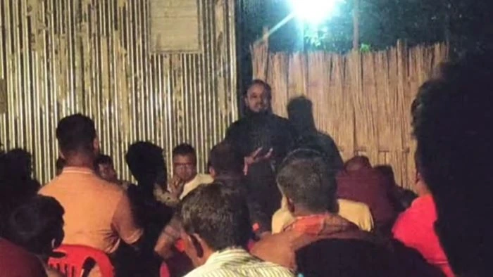 “অস্ত্র বানান, মার্ডার হলে আমি দেখব” : সালথার সেই ইউপি চেয়ারম্যানকে শোকজ