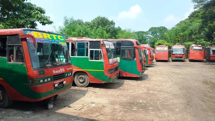 বিআরটিসির বাসে ট্রিপপ্রতি ২০০–৩০০ টাকা আদায়ের অভিযোগ