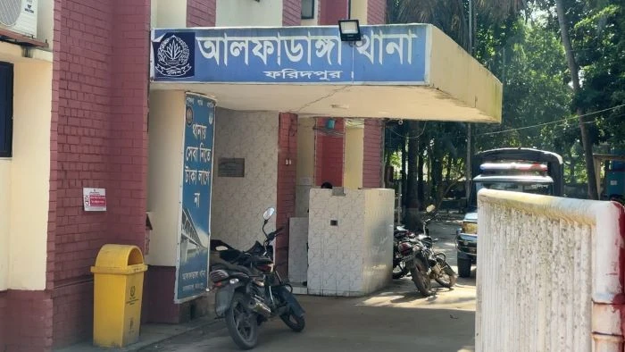 জামিনে বেরিয়ে একই বিরোধে ফের হামলার অভিযোগ" : আলফাডাঙ্গায় ভাতিজার পর আড়াই মাস পর চাচাকে খুন