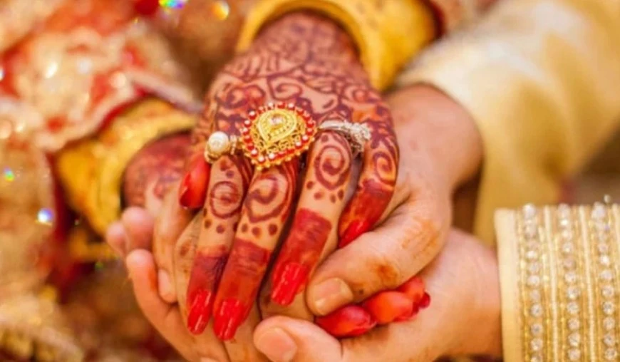 নিজের স্ত্রীকে কখনো মেয়ে, কখনো ভাতিজি সাজিয়ে বিয়ে দিতেন স্বামী