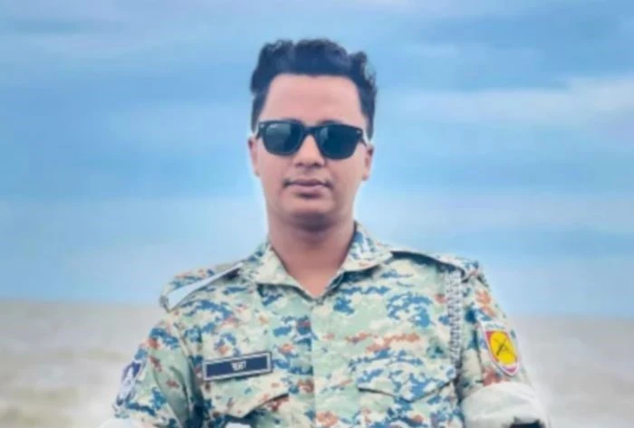৫৪ হাজার ইয়াবাসহ এপিবিএন পুলিশের সদস্য আটক