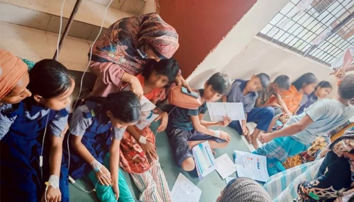 বালিয়াডাঙ্গীতে মিড ডে মিলের খাবার খেয়ে হাসপাতালে ভর্তি ৫০ শিক্ষার্থী