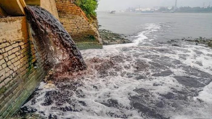 ৪২৪ উৎসমুখে নদীদূষণ, মরতে বসেছে বুড়িগঙ্গা-তুরাগ