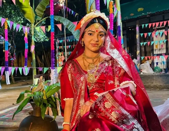 হঠাৎ বিয়ের ছবি প্রকাশ করলেন প্রভা, ঘটনা যা জানাগেল