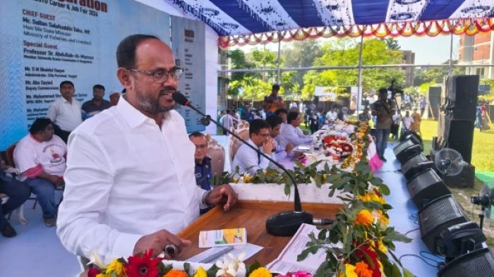 শিক্ষাজীবন শেষে চাকরি নিশ্চিত করতে কাজ করছে সরকার : প্রতিমন্ত্রী টুকু