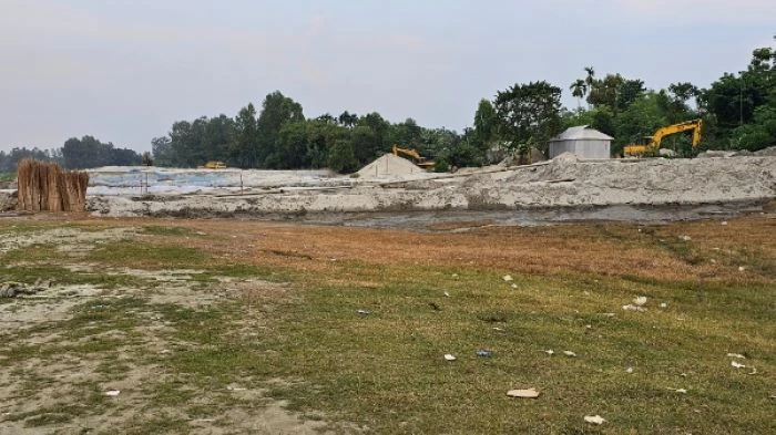 সরিষাবাড়ীর পিংনায় অবৈধ বালুঘাটের বিস্তার, রাজস্ব হারাচ্ছে সরকার