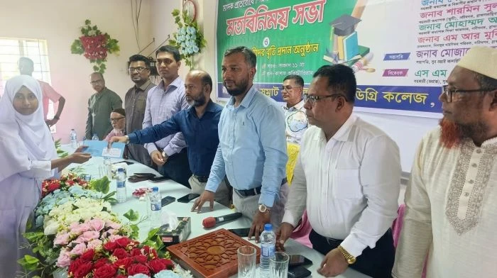 ‘সন্তান কোথায় যায়, কার সঙ্গে মেশে, খেয়াল রাখুন’ : নবীনগরে জেলা প্রশাসক