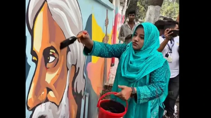 সেগুনবাগিচায় রবীন্দ্রনাথের দেয়ালচিত্র বিকৃতি, কয়েকজন আটক