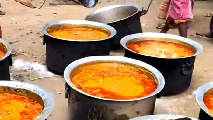 সিরাজগঞ্জের বিখ্যাত পিটুলি মাংস, কীভাবে তৈরি হয় এই ঐতিহ্যবাহী খাবার?