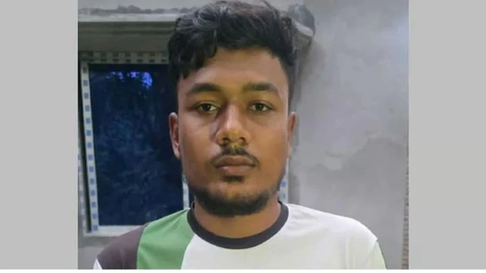 ‘একটা স্নাইপারের অভাব ছিল’ মন্তব্যে যুবকের পর বাবাও ডিবি হেফাজতে