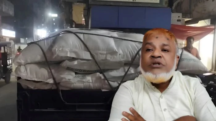 চাঁদপুরে জেলেদের চাল চুরির ঘটনায় ইউনিয়ন প্রশাসনিক কর্মকর্তা বরখাস্ত