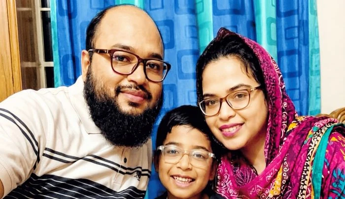 কক্সবাজারে অগ্নিকাণ্ডে প্রাণে বাঁচলেন নুরে আলম, স্ত্রী-সন্তানসহ ৬ স্বজনের মৃত্যু
