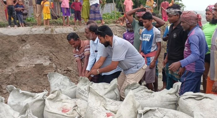 ফরিদপুরে মধুমতি নদীভাঙন রোধে ফেলা হচ্ছে জিওব্যাগ