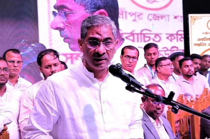 প্রশাসনকে বিগত ১৭ বছর রাজনৈতিক হাতিয়ার হিসেবে ব্যবহার করেছে স্বৈরাচার সরকার : পানিসম্পদ মন্ত্রী