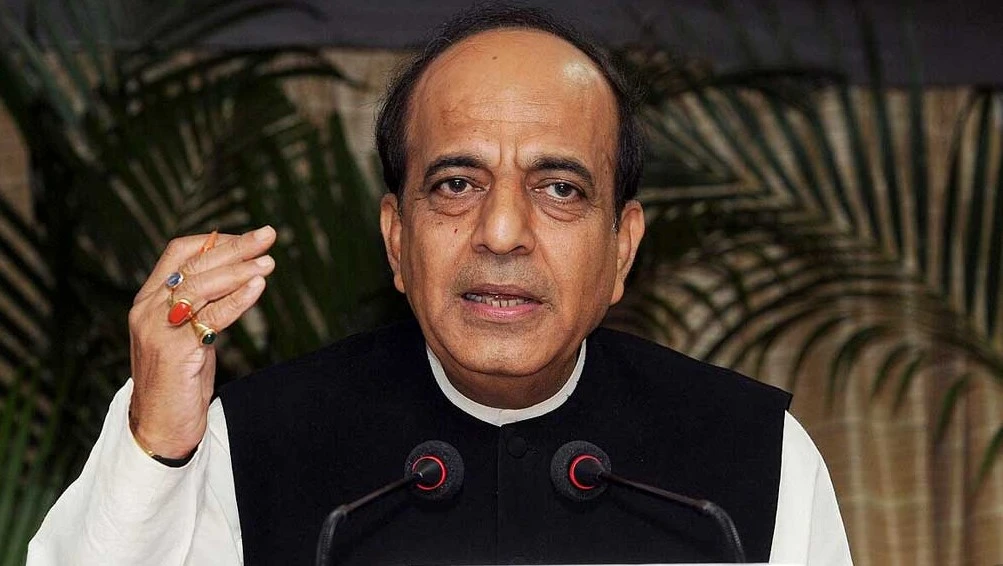 ‘ভারতের হাতে আর কোনো সুযোগ ছিল না’—শেখ হাসিনা প্রসঙ্গে ত্রিবেদী