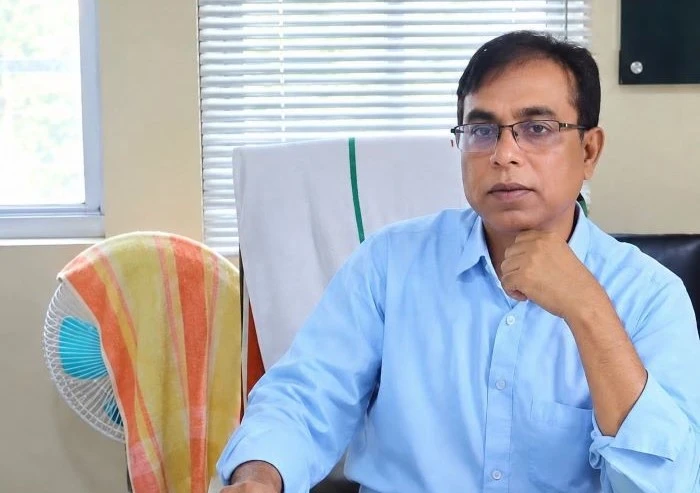 বাঘারপাড়া উপজেলা মাধ্যমিক শিক্ষা অফিসে অর্থ ছাড়া ফাইল নড়ে না 