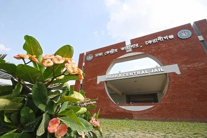 কারাগারে ধারণক্ষমতার দ্বিগুণের বেশি বন্দী, দক্ষিণ এশিয়ায় শীর্ষে বাংলাদেশ